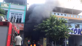 Cháy nhà tại phường Bắc Cường