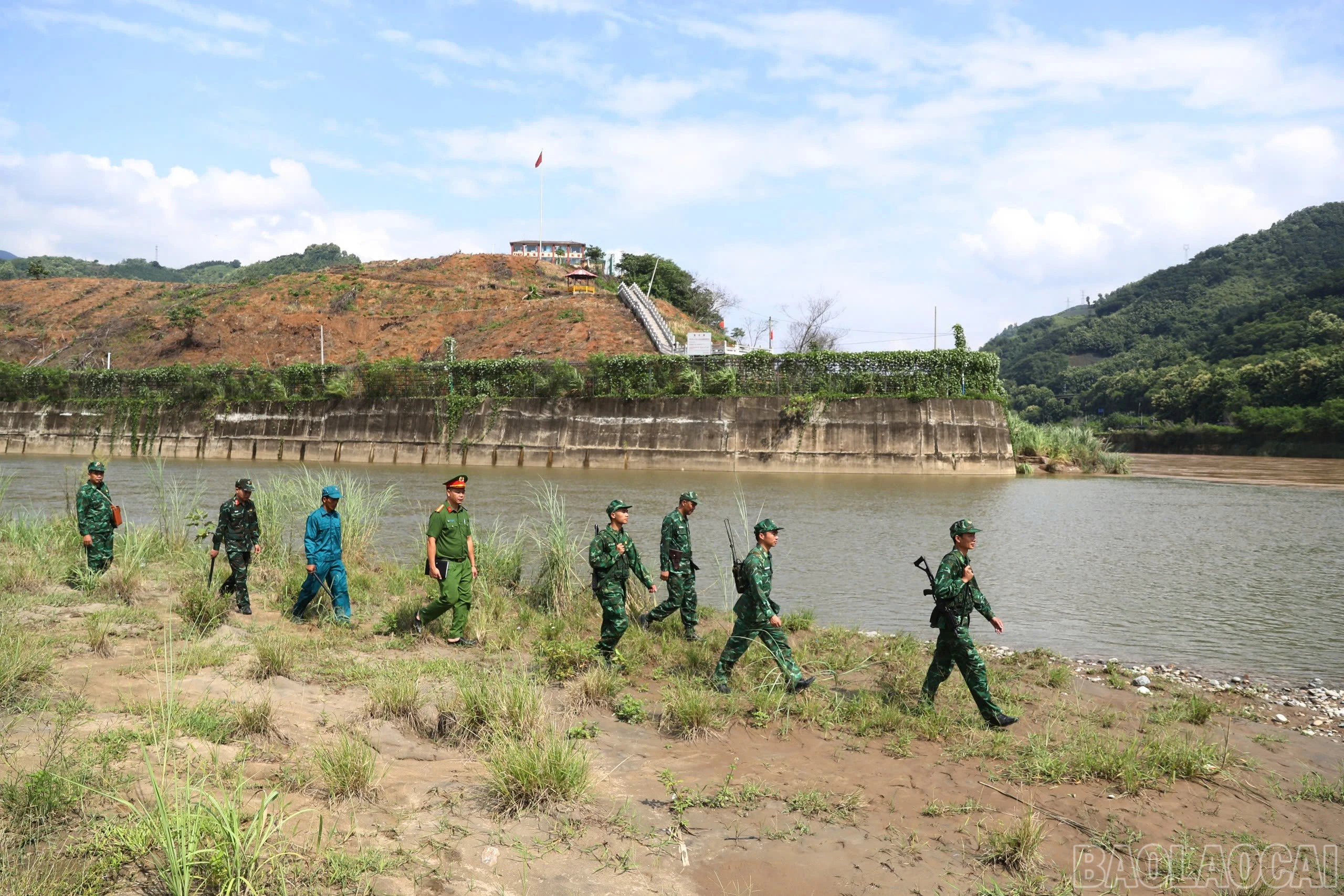 baolaocai-br_amusung-2.jpg