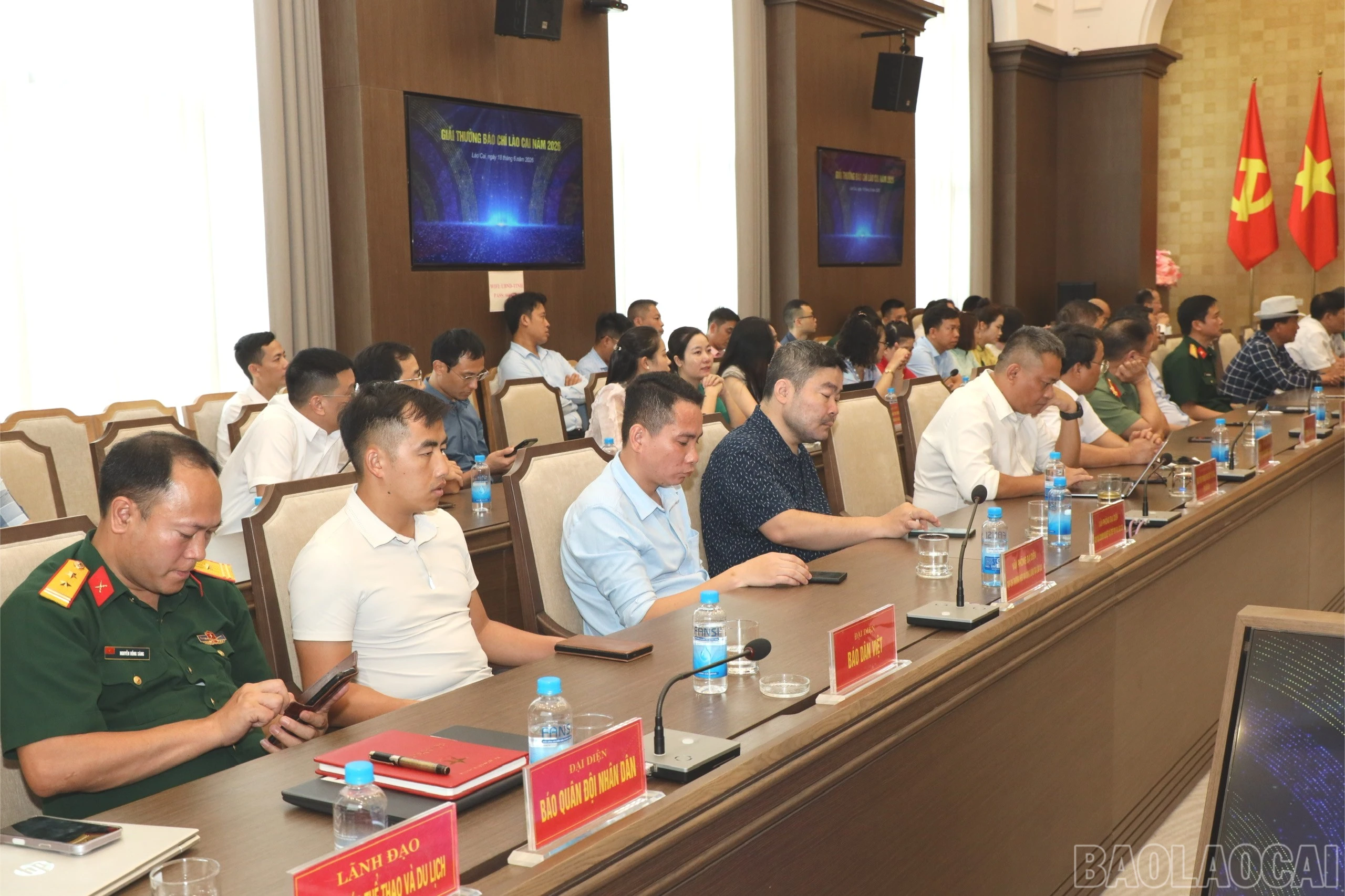 baolaocai-br_z7951139387160-222d1de249a5ff251409cb0872d3c237-3201.jpg