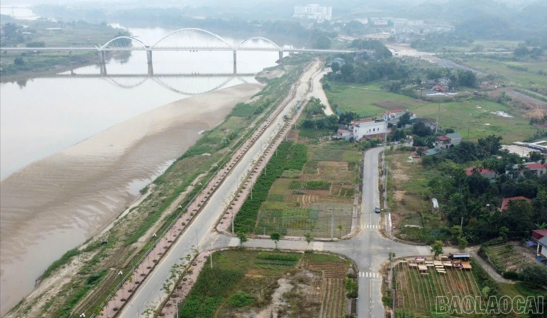 baolaocai-br_z7322335919726-a5e0fae6bf145635d39a396074d68f05.jpg