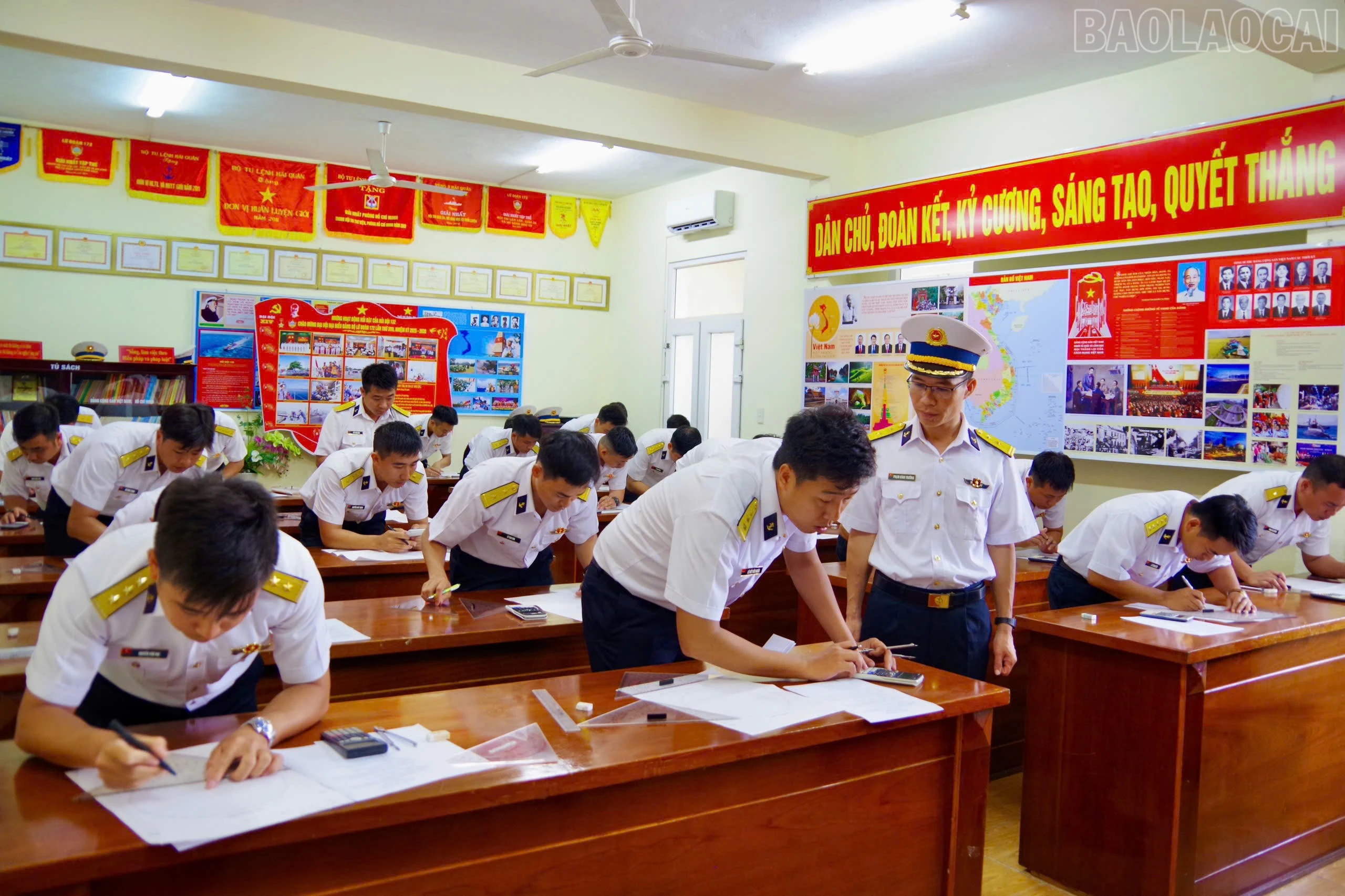 baolaocai-tr_z6595890996523-7065e810e87148effef702e339789d8c.jpg