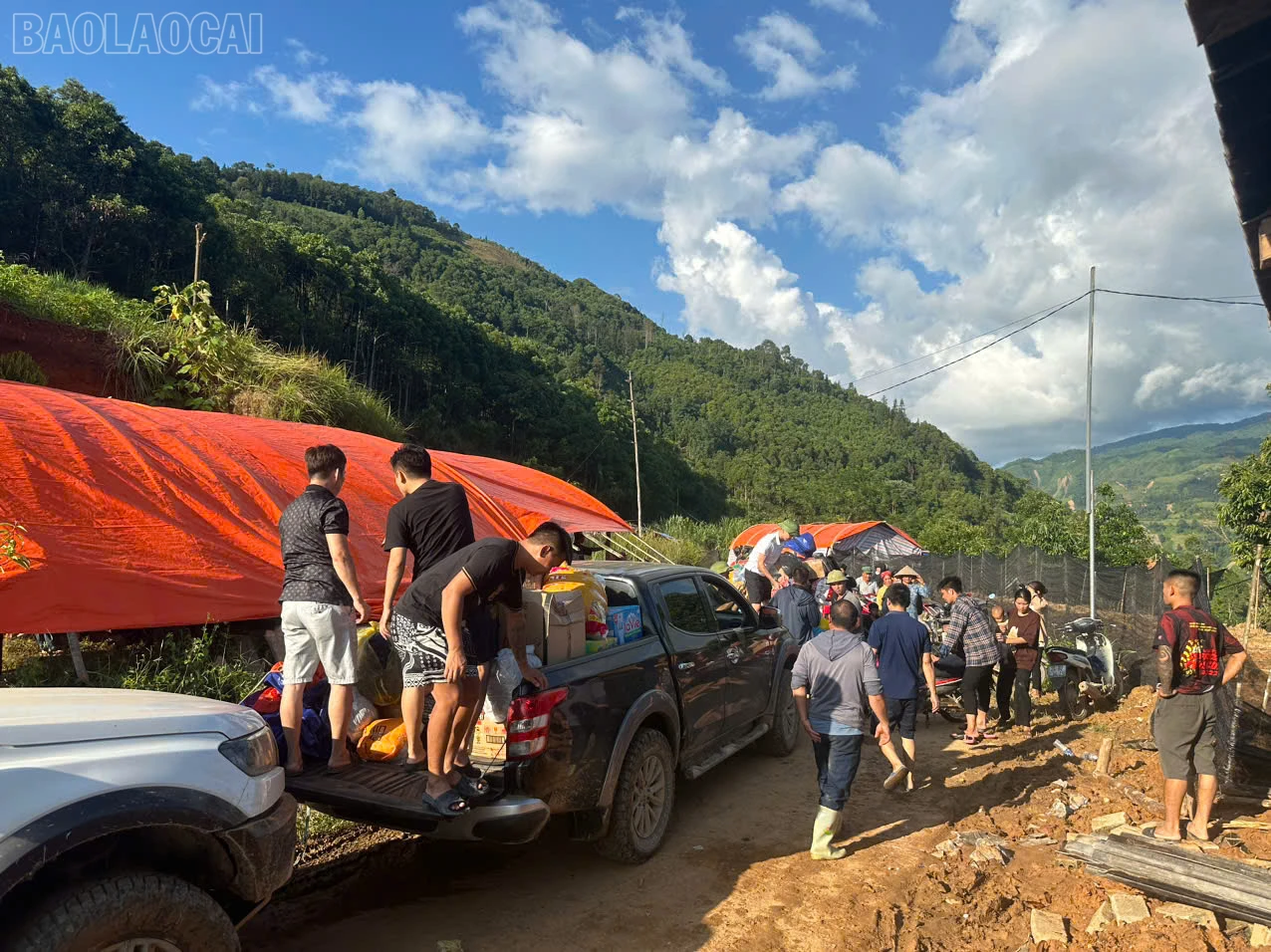 cô lập1.jpg