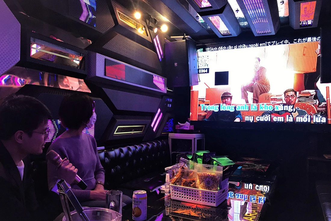 Karaoke từ lâu đã trở thành một phần đời sống Việt Nam.