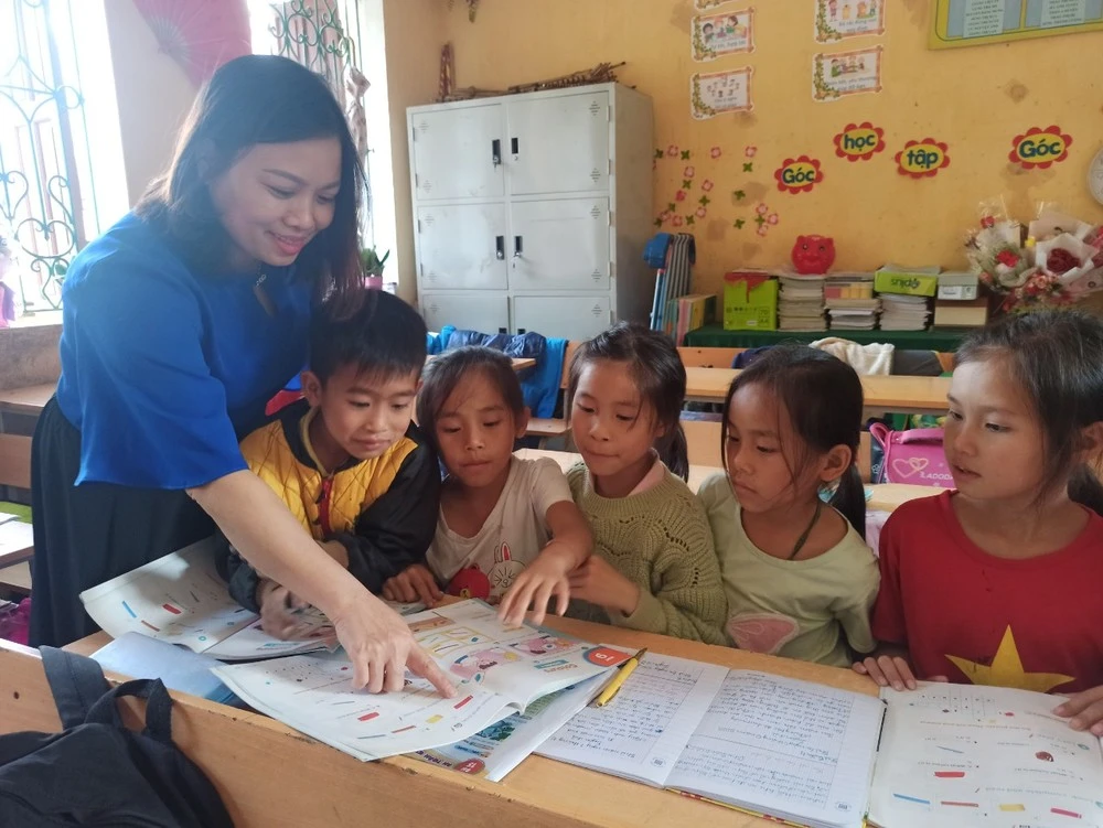 Dự án dành cho học sinh dân tộc thiểu số và trẻ em khuyết tật.