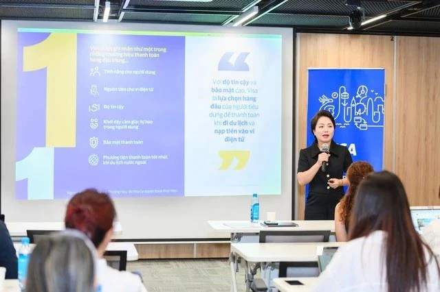 Đại diện Visa chia sẻ về xu hướng sử dụng không tiền mặt tại Việt Nam.
