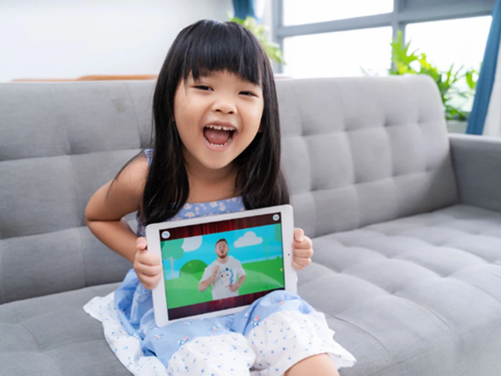icankid-chuyen-doi-so-hoc-online-1-211.jpg
