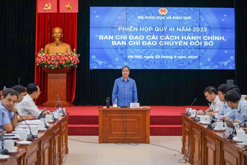 Bộ trưởng Nguyễn Kim Sơn chủ trì phiên họp quý III năm 2023 của Ban Chỉ đạo cải cách hành chính và Ban Chỉ đạo chuyển đổi số Bộ GD&amp;ĐT.