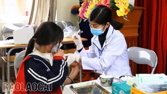 Triển khai kiểm tra tiền sử và tiêm chủng bù cho trẻ em