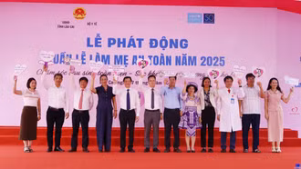 Phát động Tuần lễ Làm mẹ an toàn năm 2025