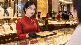Giá vàng sáng 15/9 tiếp tục đi xuống, SJC còn 145,3 triệu đồng/lượng
