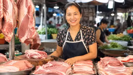 Giá lợn hơi hôm nay 1/9/2026: Mốc 60.000 đồng/kg biến mất