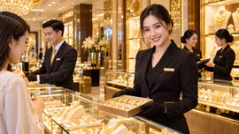 Giá vàng hôm nay 21/9: Vàng thế giới giằng co, SJC chờ biến động