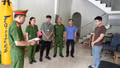 Lào Cai: Khởi tố đối tượng lừa dối khách hàng khi bán thảo mộc qua mạng xã hội