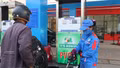 Giá xăng và dầu diesel giảm, E10RON95-III có giá 27.029 đồng từ 15 giờ hôm nay