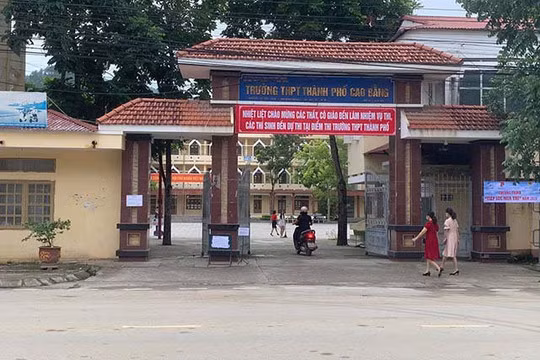 Điểm thi trường THPT Cao Bằng, nơi xảy ra vụ việc chuyển trái phép đề thi môn Ngữ văn ra ngoài