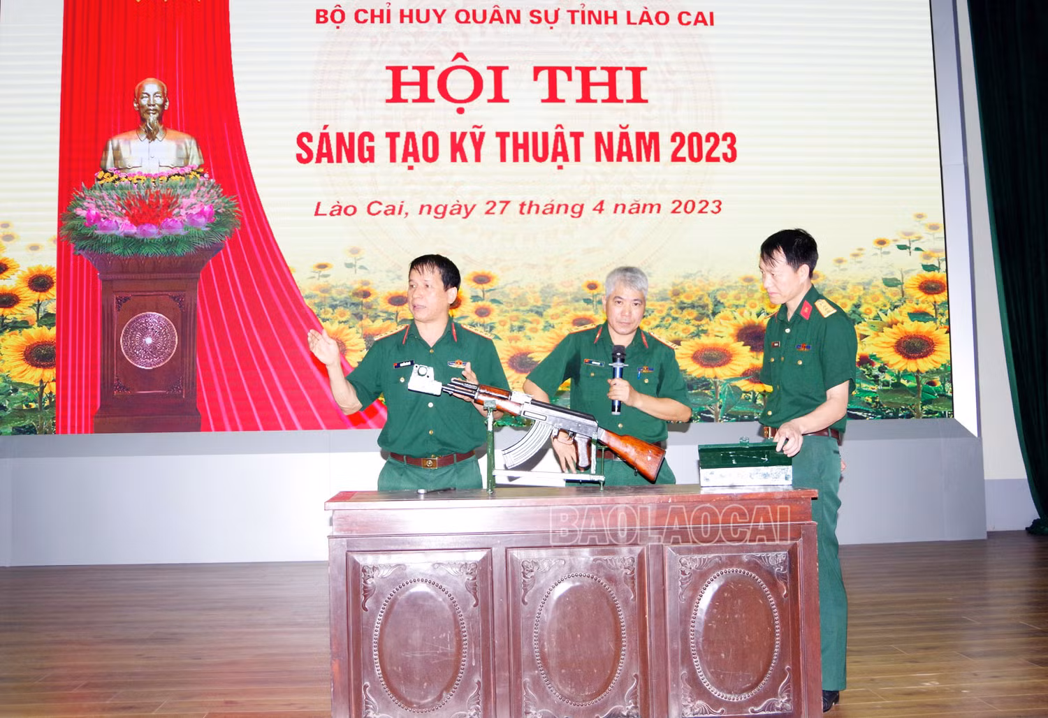 hoi-thi-1.jpg