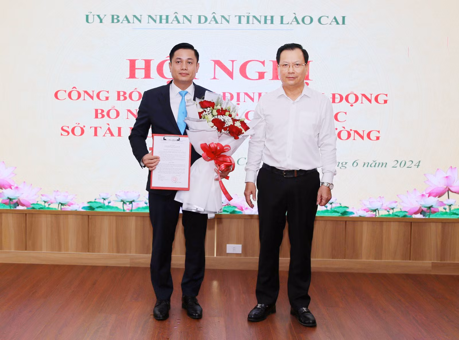 nhận quyết định.jpeg