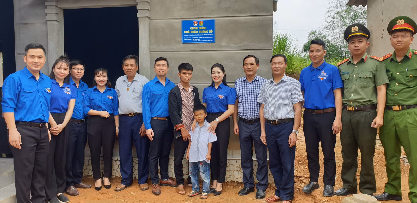 khánh thành nhà khăn quàng đỏ.jpg