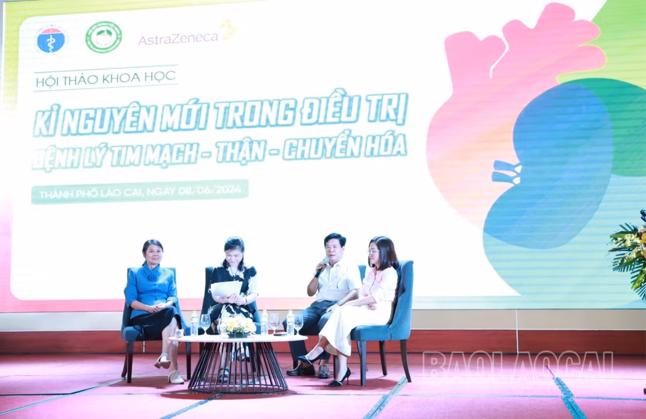 Tọa đàm tại hội thảo.