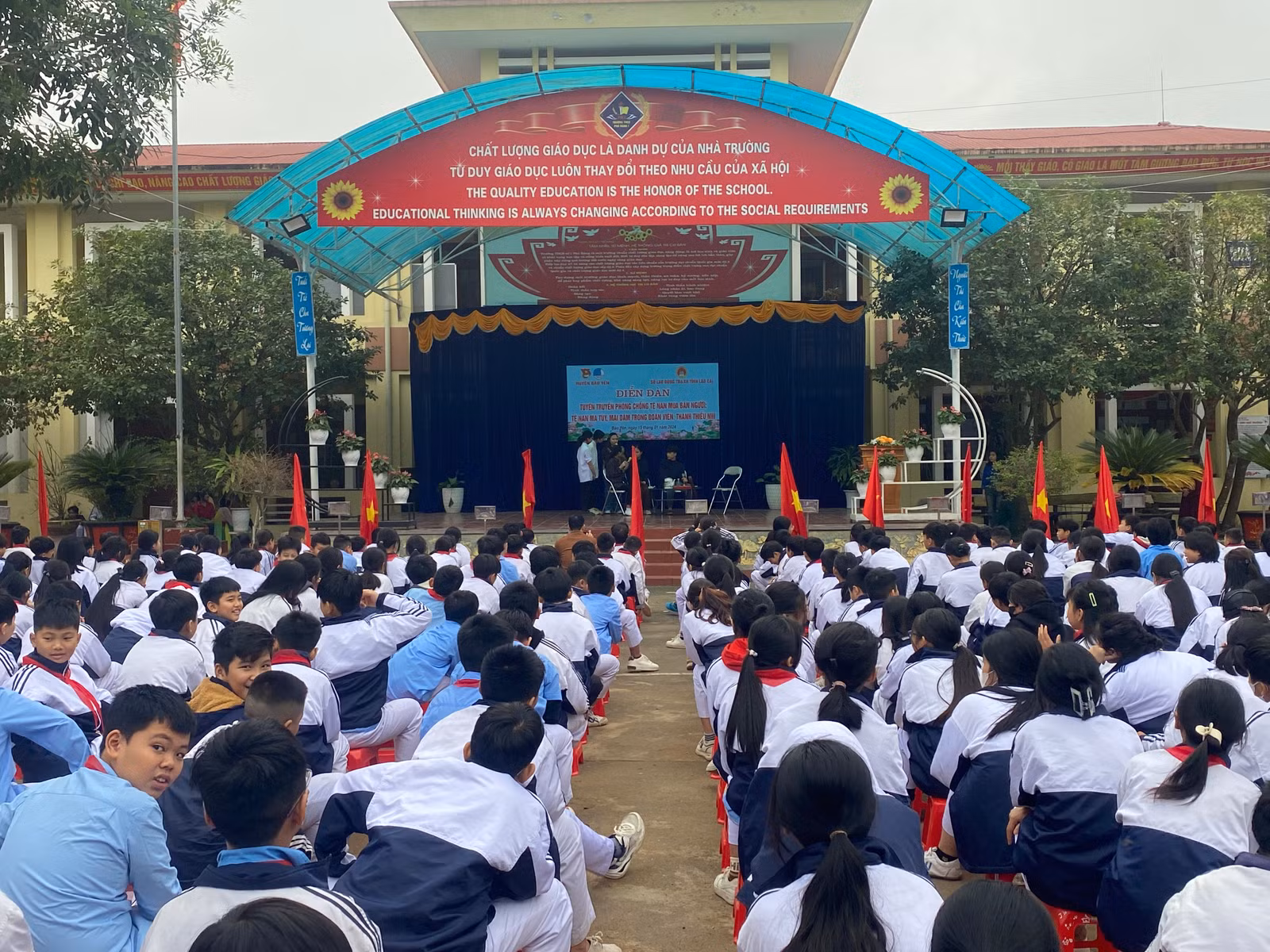 quang-canh-buoi-tuyen-truyen-7196.jpg