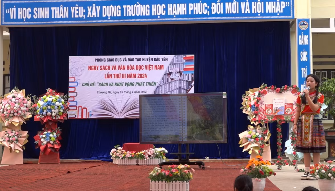 Các em học sinh kể về cuốn sách mình yêu thích.jpg