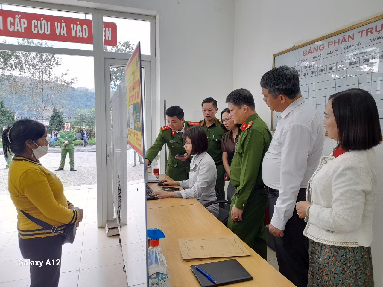 Tham quan, trải nghiệm thực tế mô hình ASM tại khoa cấp cứu bệnh viện Đa khoa thị xã Sa Pa.jpg
