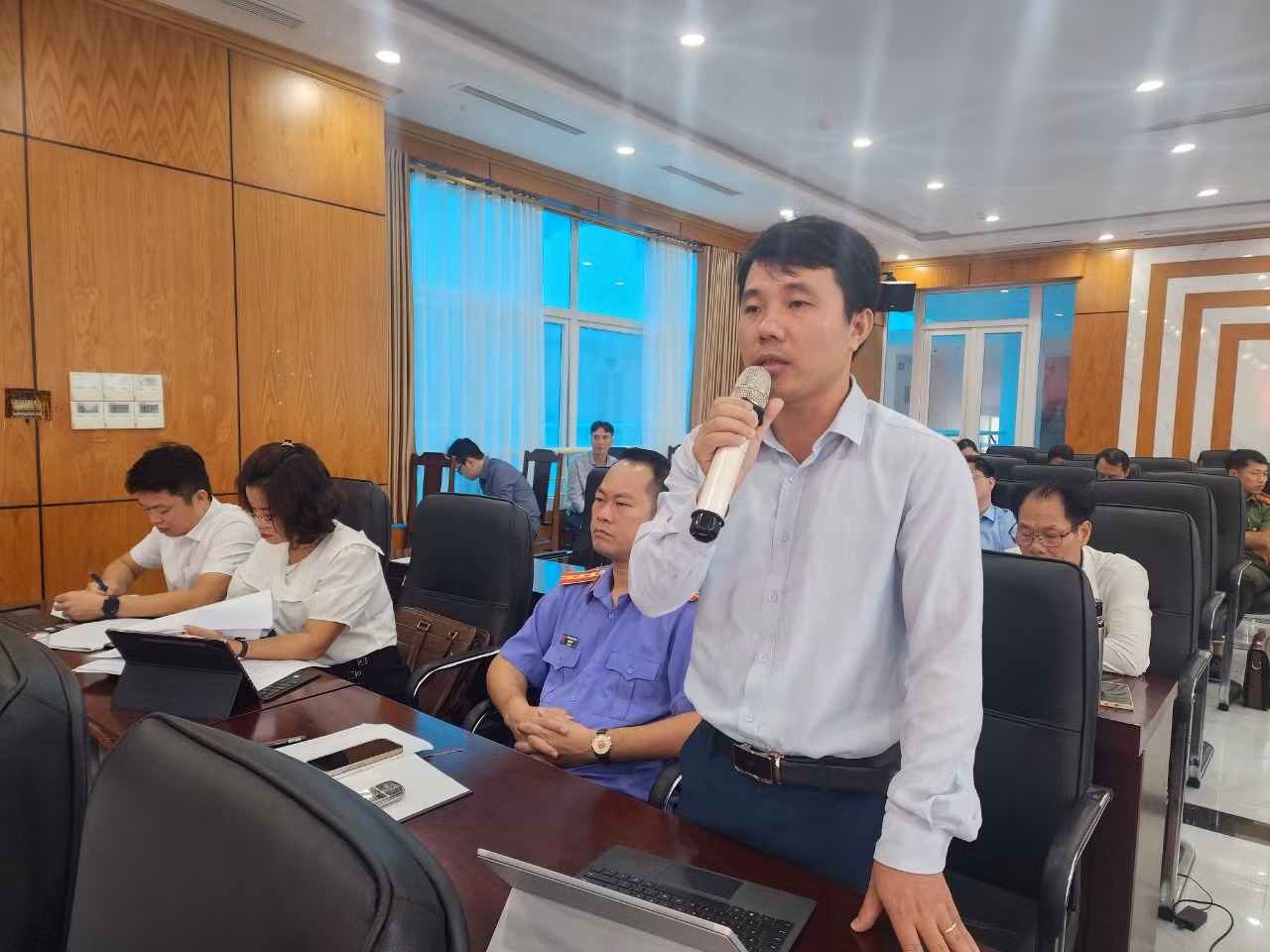 Đảng bộ xã Điện Quan thảo luận tại hội nghị - Copy.jpg
