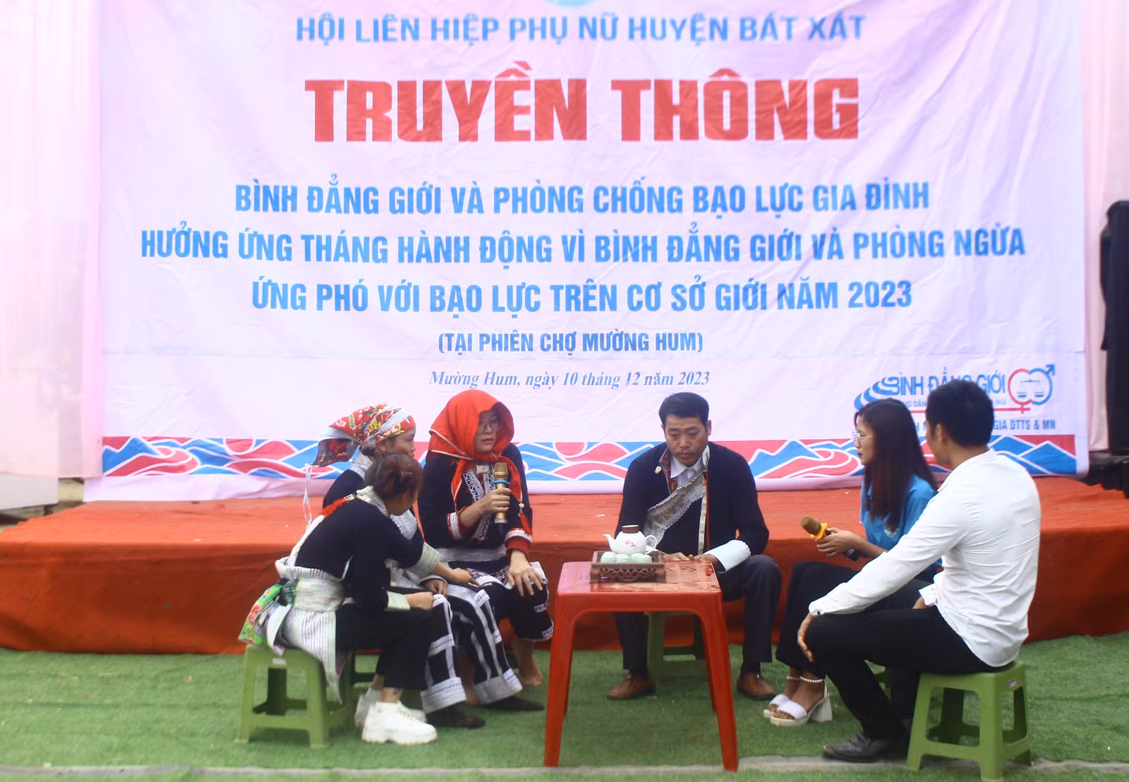 tiểu Phẩm xã Dền Sáng.JPG