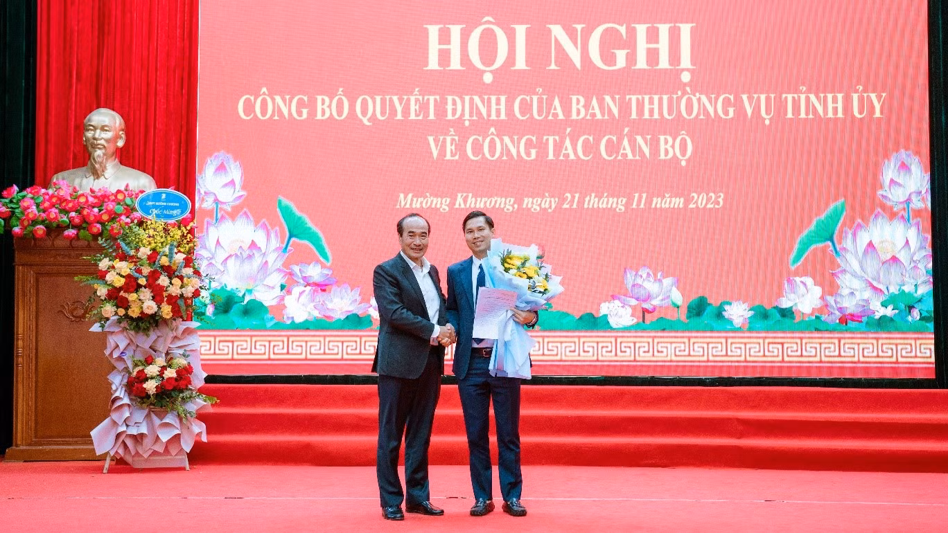 cán bộ 3.jpg