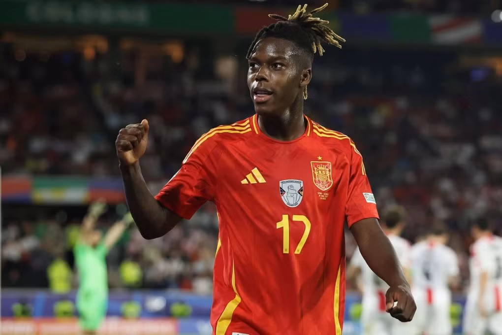 Barcelona đang muốn chiêu mộ Nico Williams (Ảnh: Goal).