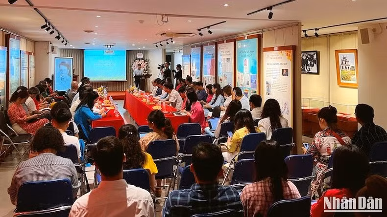 Toạ đàm thu hút hàng trăm nhà báo từ các cơ quan báo chí thuộc Bộ Văn hóa, Thể thao và Du lịch, báo chí Trung ương và Hà Nội.