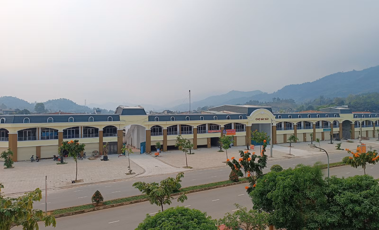 CHO BX1.jpg