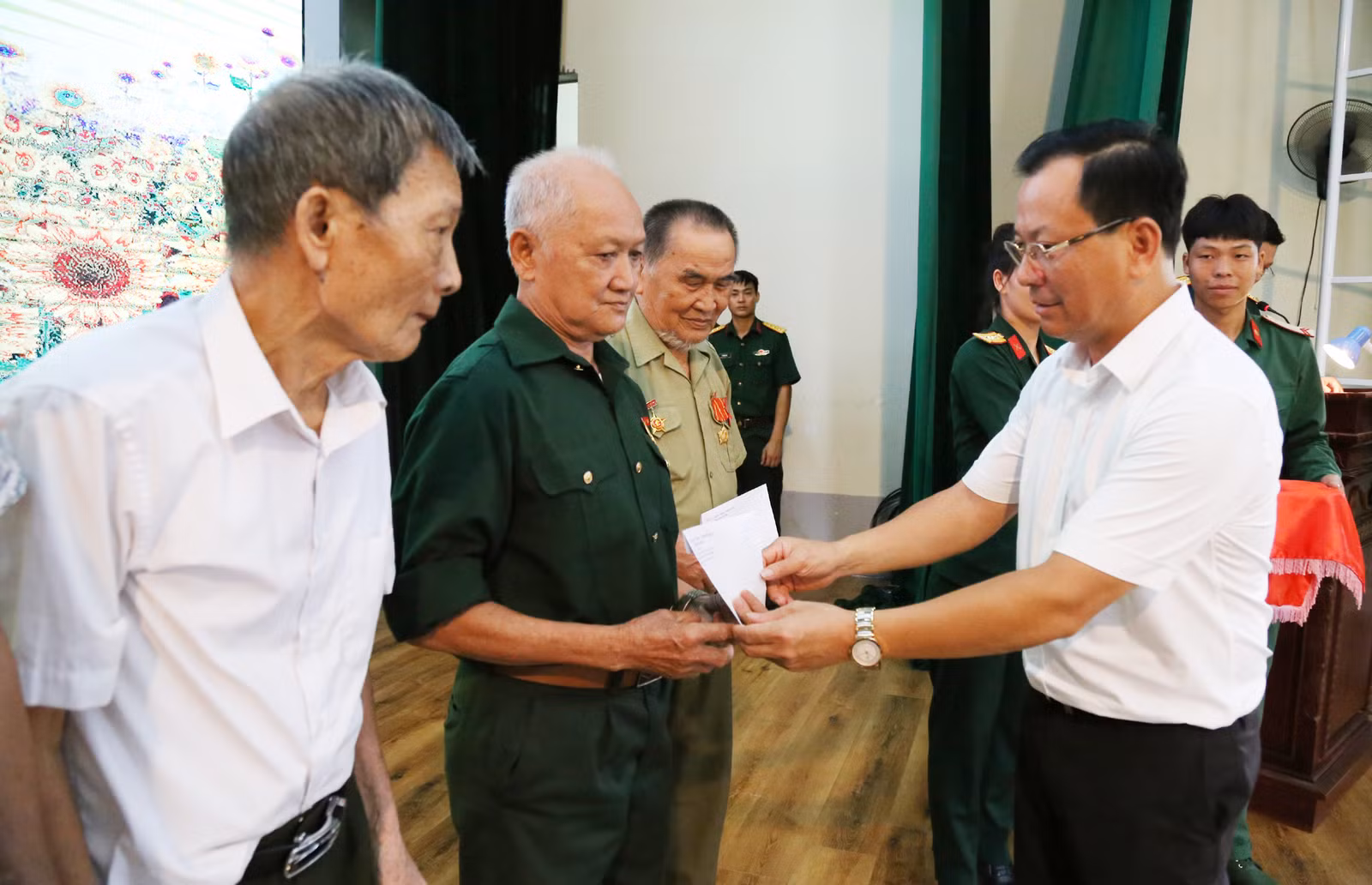 Q6.jpg