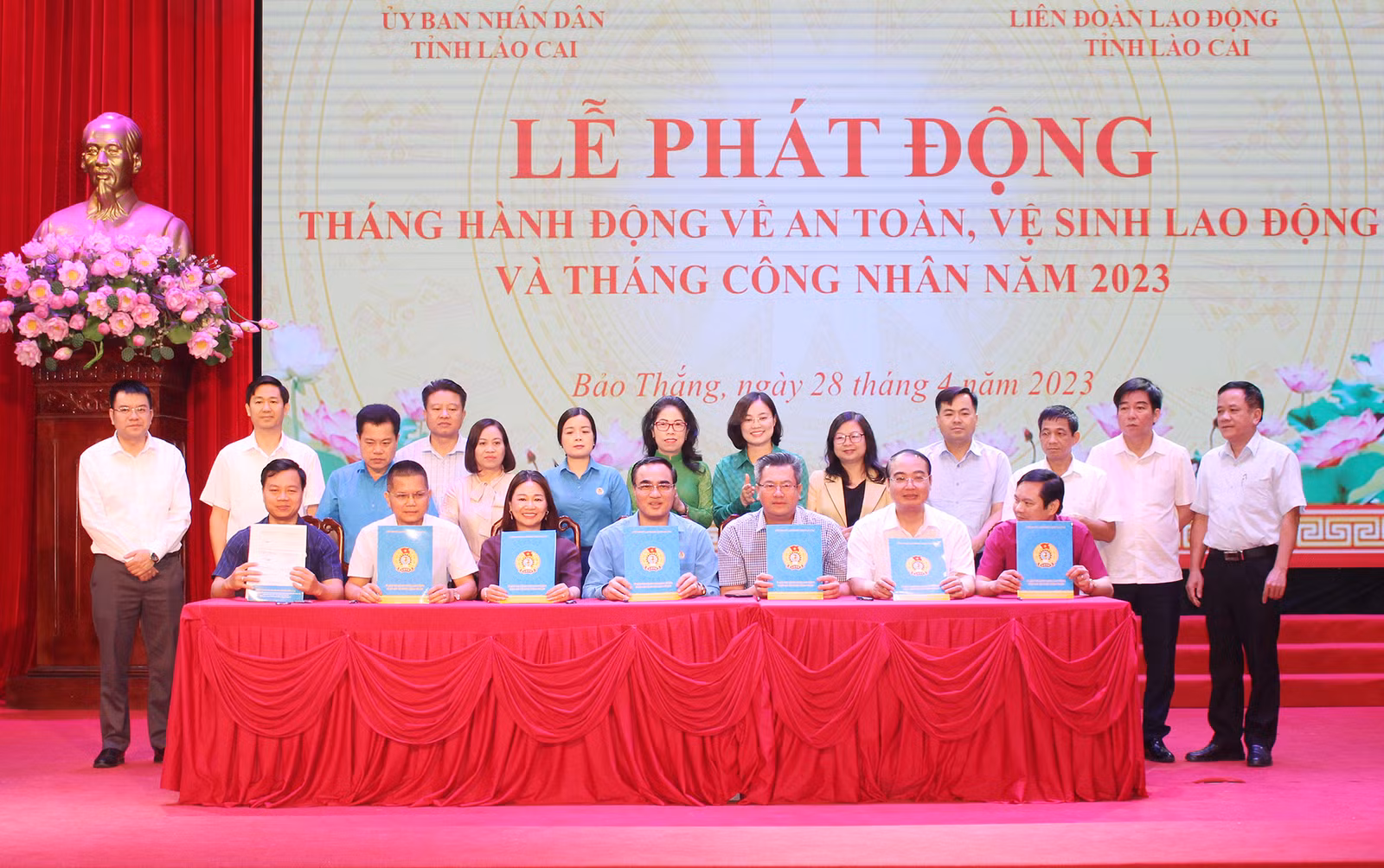 phat-dong-an-toan-ve-sinh-lao-dong-5-2500.jpg