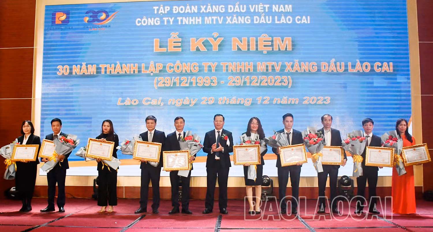 z5020629385998-dd1f24859d63de9289a58d386d8615c0-4360.jpg