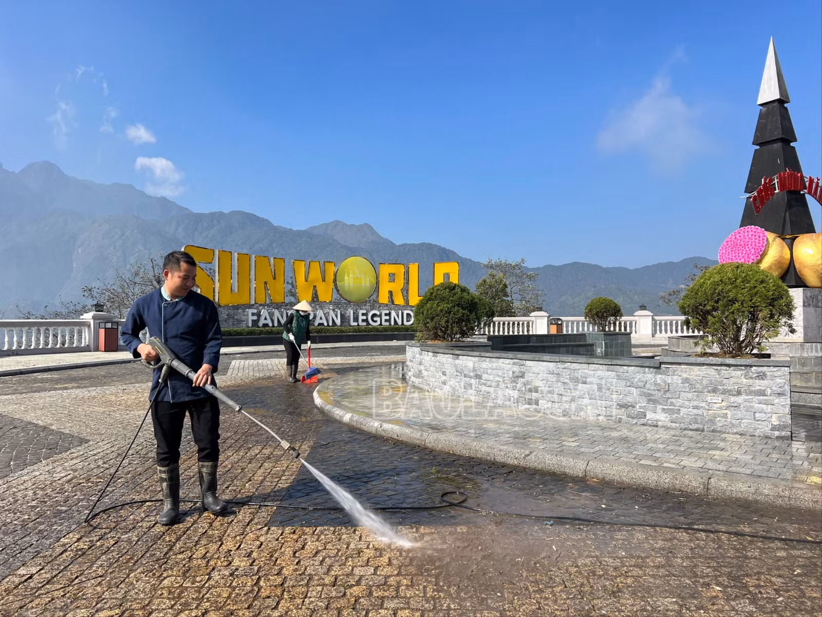 Sun World Fansipan Legend dọn dẹp chuẩn bị cho ngày mở cửa trở lại dịp Tết Nguyên đán. (2).jpg