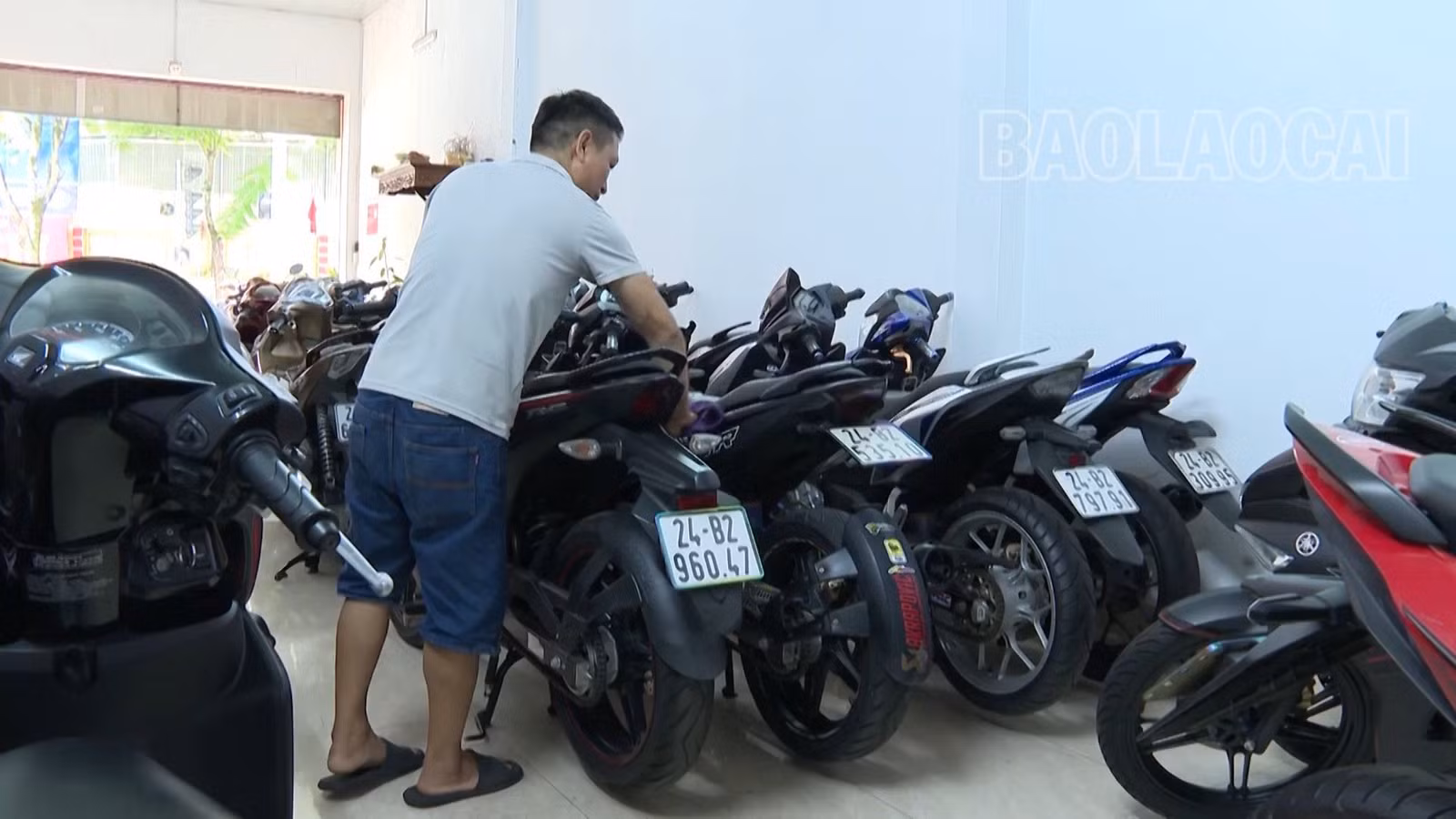 xe cũ ế ẩm.jpg
