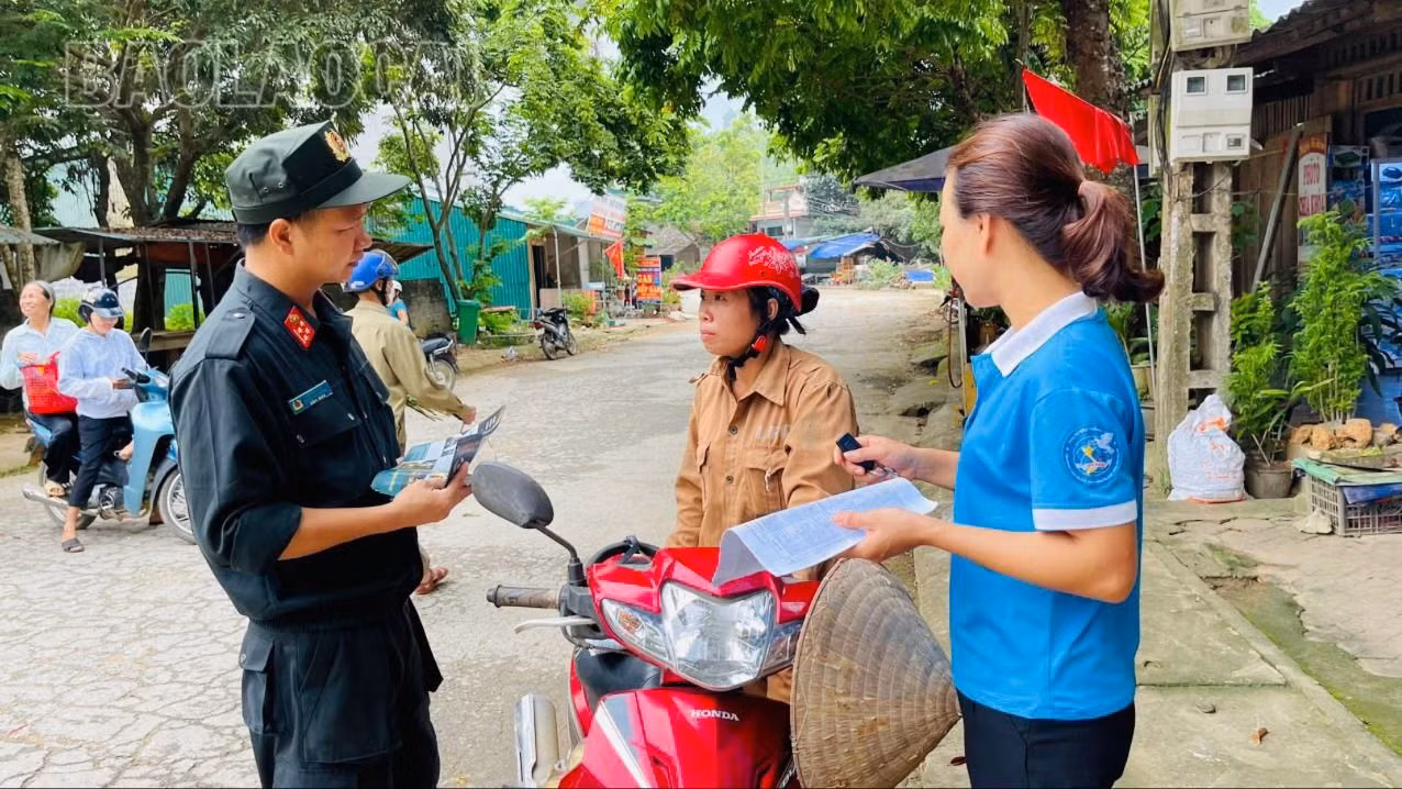 Hỗ trợ người dân kích hoạt định danh điện tử mức độ 2.2.jpg