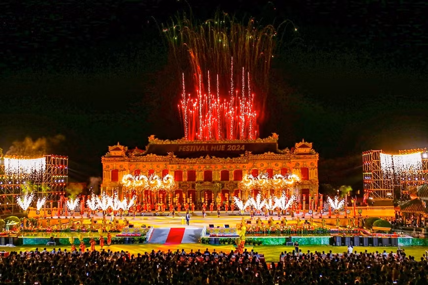 Bế mạc Tuần lễ Festival nghệ thuật quốc tế Huế 2024 ảnh 1