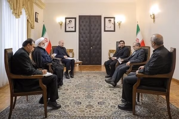 Các quan chức hàng đầu của Iran tổ chức cuộc họp để đưa ra quyết định về thời điểm tổ chức bầu cử Tổng thống. (Ảnh: MNA)