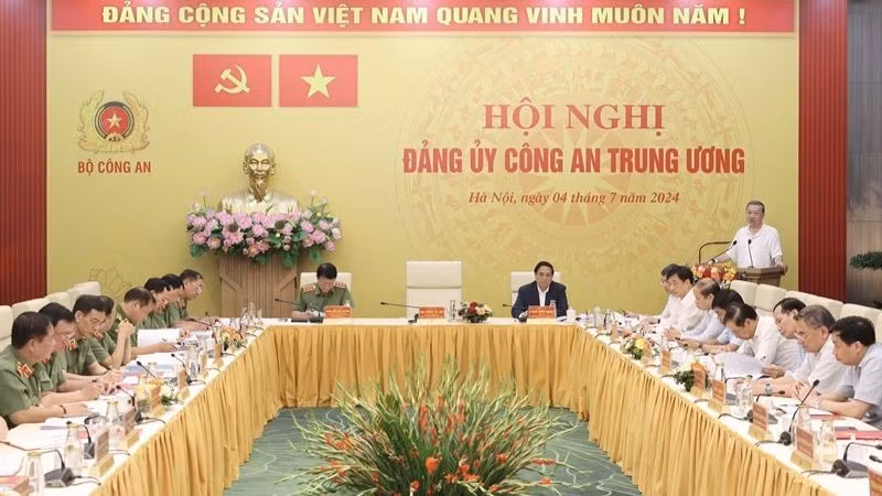 vna-potal-chu-tich-nuoc-va-thu-tuong-du-hoi-nghi-dang-uy-cong-an-trung-uong-7464672-4213-5077.jpg