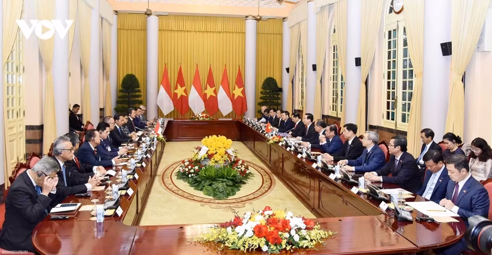 Hai nhà lãnh đạo dẫn đầu đoàn cấp cao hai nước tiến hành hội đàm.