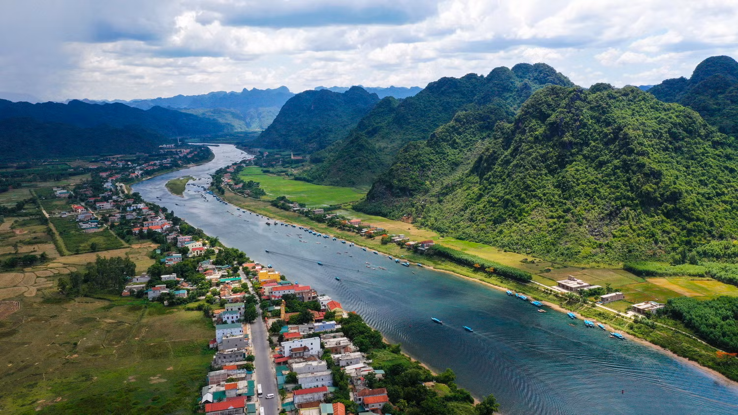 Phong Nha - Kẻ Bàng sẽ là trung tâm du lịch tầm cỡ quốc tế trong tương lai