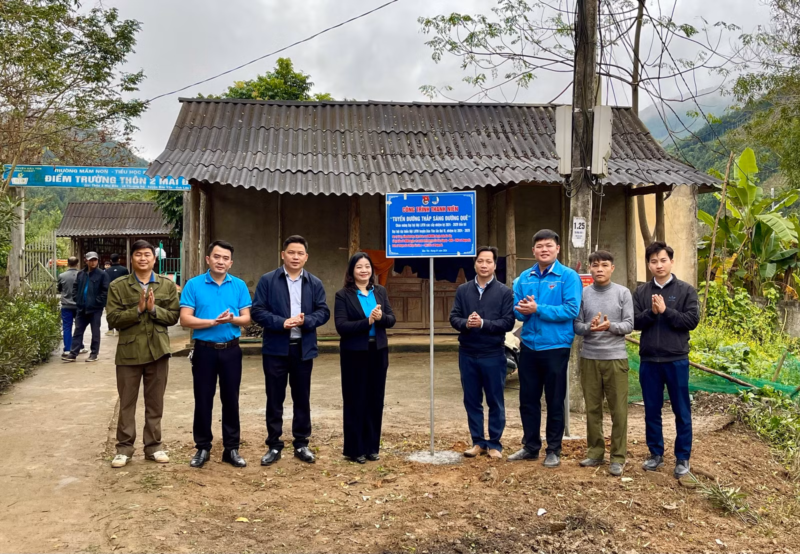 khanh-thanh-cong-trinh-thanh-nien-tuyen-duong-thap-sang-duong-que-6144.jpg