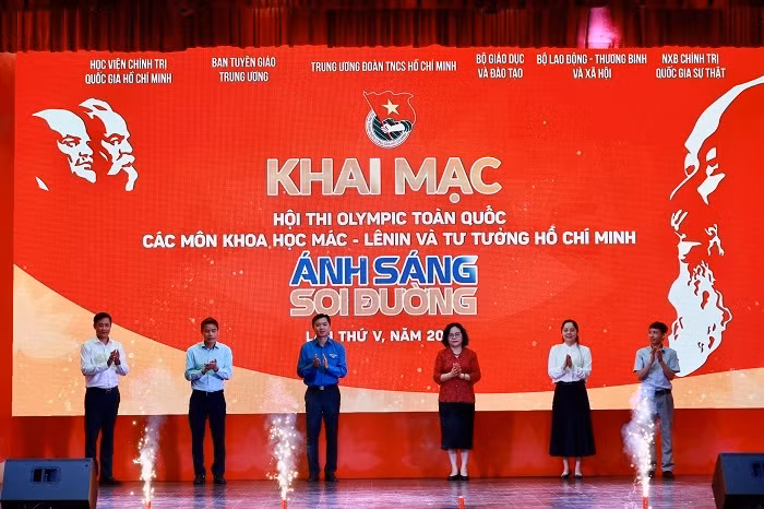 Hội thi Olympic toàn quốc các môn khoa học Mác - Lênin, tư tưởng Hồ Chí Minh đã nhận được sự tham gia tích cực của đông đảo các bạn trẻ trong cả nước.