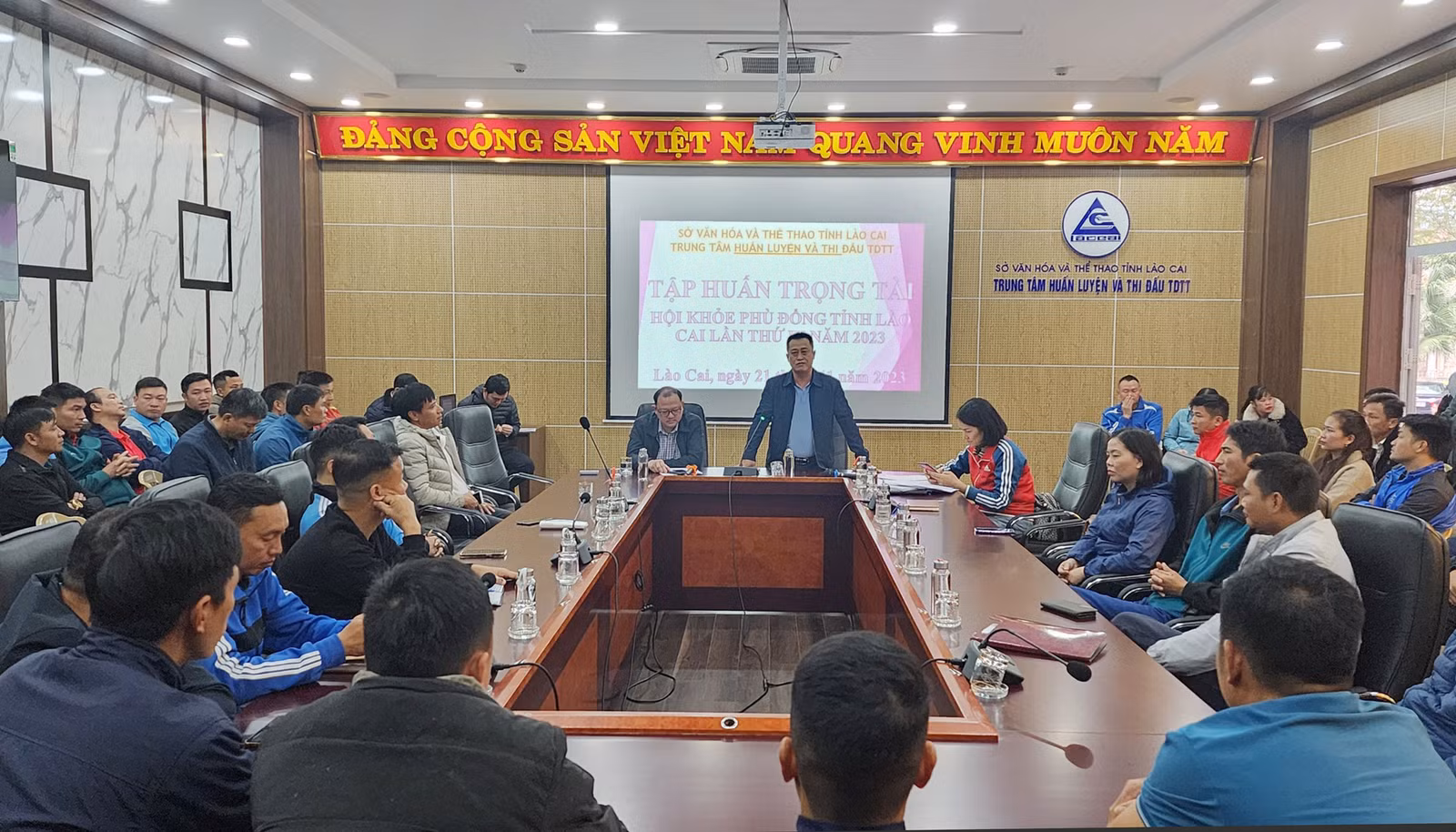 Trung tâm Huấn luyện và Thi đấu thể dục, thể thao tỉnh tập huấn trọng tài..jpg
