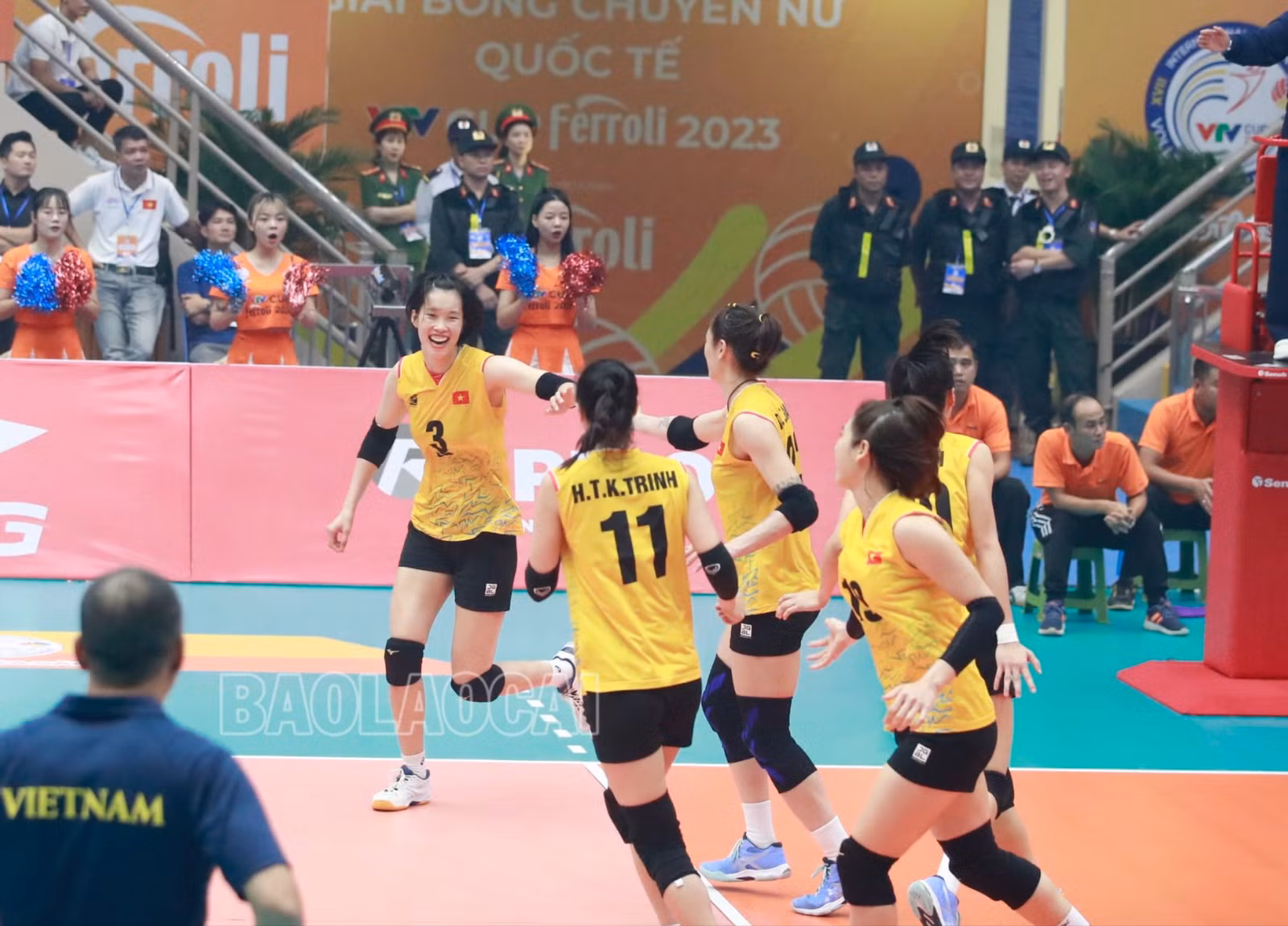 z4639201479250_9eb9ff05f17e5b3bacb45291d35a827d.jpg