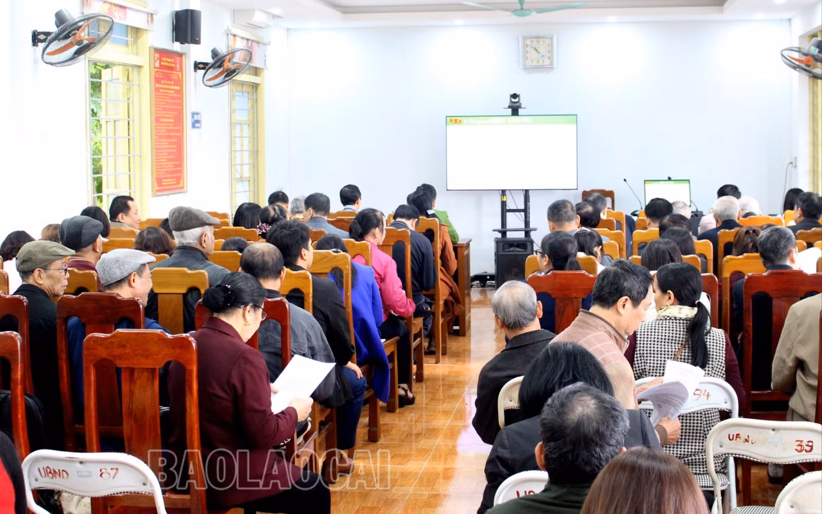 Quang cảnh buổi học tập Nghị quyết Hội nghị lần thứ tám của Ban Chấp hành Trung ương Đảng khóa XIII trên địa bàn phường Nam Cường.JPG
