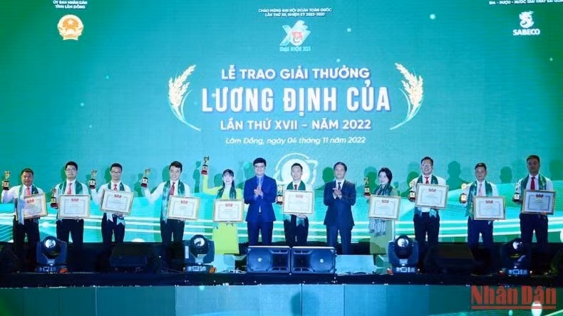 32 nhà nông trẻ xuất sắc giành Giải thưởng Lương Định Của lần thứ 17 ảnh 2