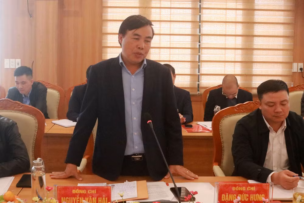 Đại diện lãnh đạo Tổng công ty khoáng sản - TKV phát biểu ý kiến(1).jpg